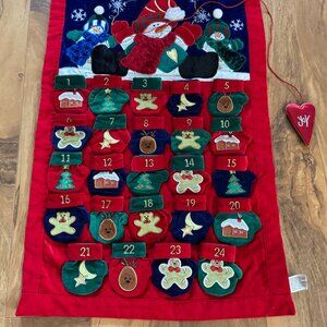 Vintage Prima Creations Fabric Advent Calendar With Snowman Mittens Design 2001